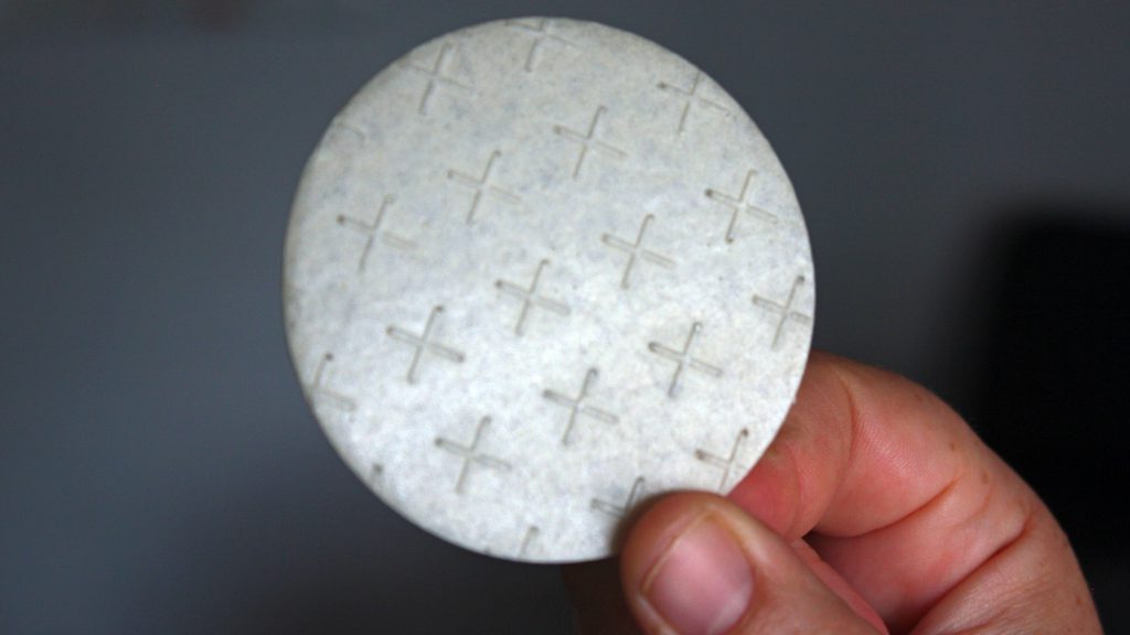 Large 60 mm ShareLife communion wafer